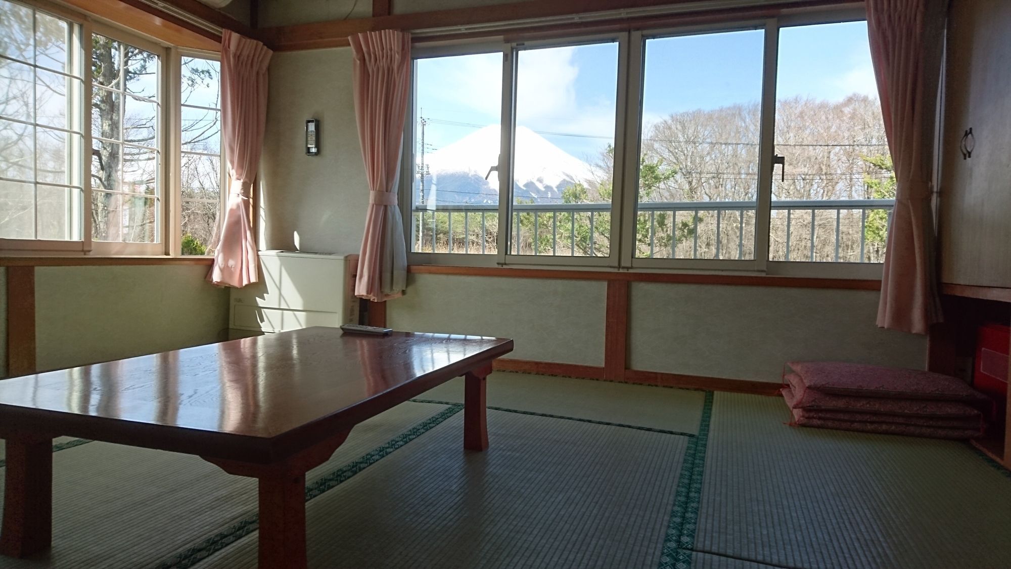 Villa Yamanami ยามานากะโกะ ภายนอก รูปภาพ